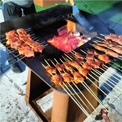 Yangi zamonaviy barbekyu otash chuquri