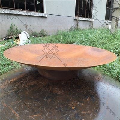 Kamin tashqarisidagi otash qudug'i