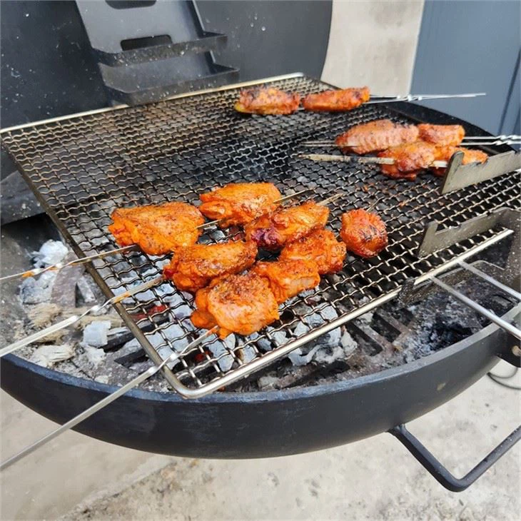 Wall Mounted Round BBQ